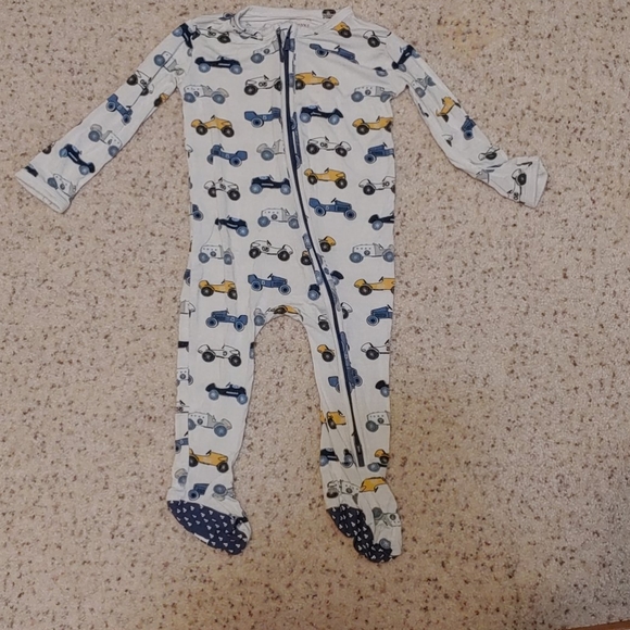 Posh Peanut One Pieces Posh Peanut Zip Up Footed Car Sleeper 92 Months Poshmark